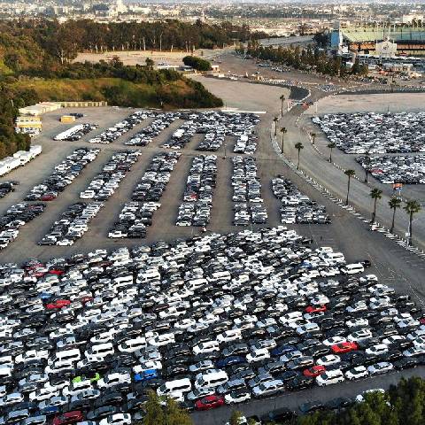 پارکینگ‌های هوشمند و تسهیل سفرهای نوروزی