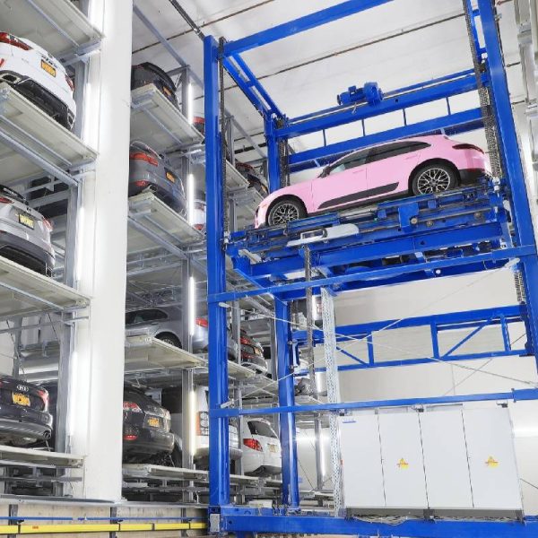 نوین افزار: پیشرو در طراحی و ساخت